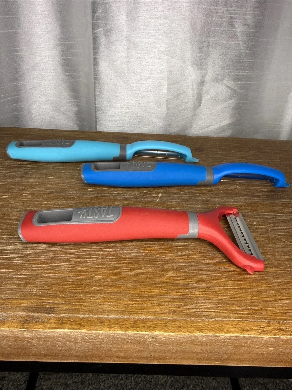 Tasty set peelers